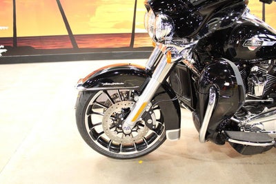 2025 Harley-Davidson Trike FLHTCUTG - Tri Glide Ultra