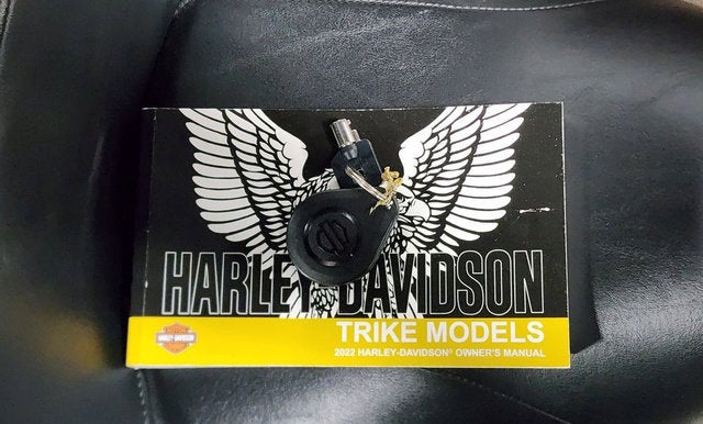 2022 Harley-Davidson FLHTCUTG - Tri Glide Ultra Base