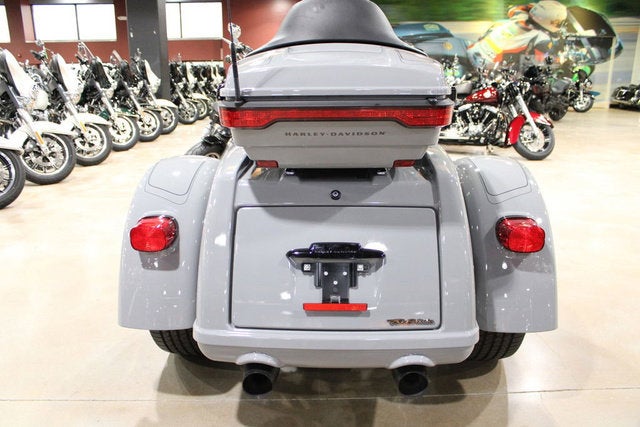 2025 Harley-Davidson FLHTCUTG - Tri Glide Ultra Base