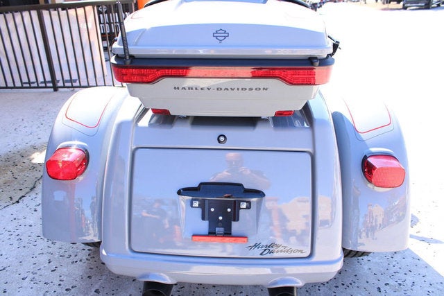 2025 Harley-Davidson FLHTCUTG - Tri Glide Ultra Base