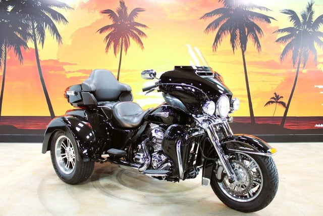 2016 Harley-Davidson Trike FLHTCUTG - Tri Glide Ultra