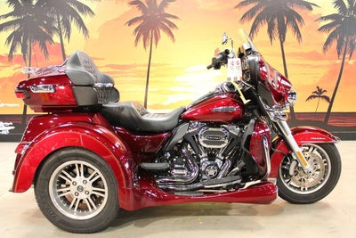 2016 Harley-Davidson Trike FLHTCUTG - Tri Glide Ultra