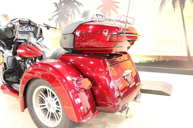 2016 Harley-Davidson Trike FLHTCUTG - Tri Glide Ultra