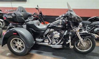 2014 Harley-Davidson Trike FLHTCUTG - Tri Glide Ultra