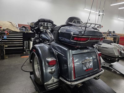 2015 Harley-Davidson Trike FLHTCUTG - Tri-Glide Ultra
