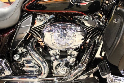 2011 Harley-Davidson Trike FLHTCUTG - Tri Glide Ultra Classic
