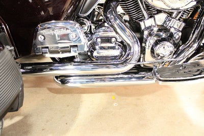 2011 Harley-Davidson Trike FLHTCUTG - Tri Glide Ultra Classic