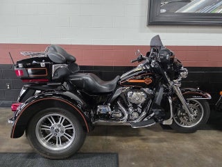2013 Harley-Davidson Trike FLHTCUTG - Tri Glide Ultra Classic