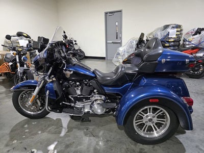 2018 Harley-Davidson Trike FLHTCUTG - Tri Glide Ultra 115Th Anniversary