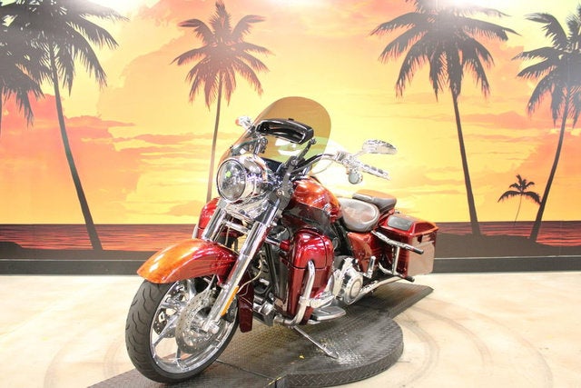 2013 Harley-Davidson Touring FLHRSE5 - CVO Road King