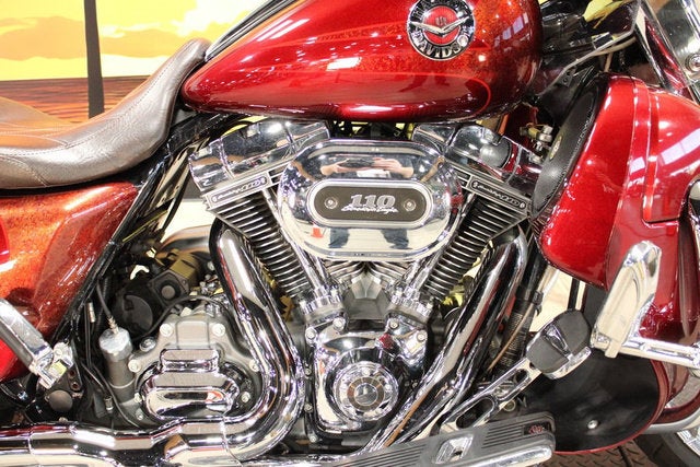 2013 Harley-Davidson Touring FLHRSE5 - CVO Road King