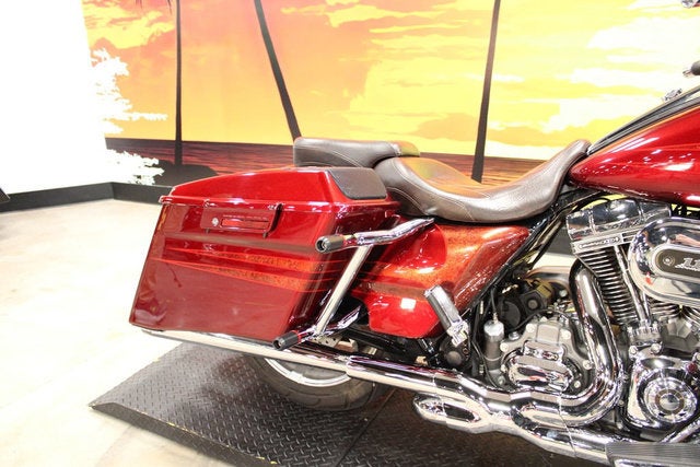 2013 Harley-Davidson Touring FLHRSE5 - CVO Road King