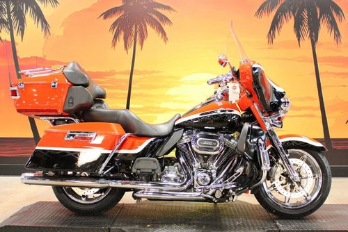 2012 Harley-Davidson FLHTCUSE7 - CVO Ultra Classic Electra Glide Base