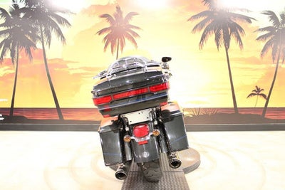 2013 Harley-Davidson FLHTCUSE8 - CVO Ultra Classic Electra Glide Base