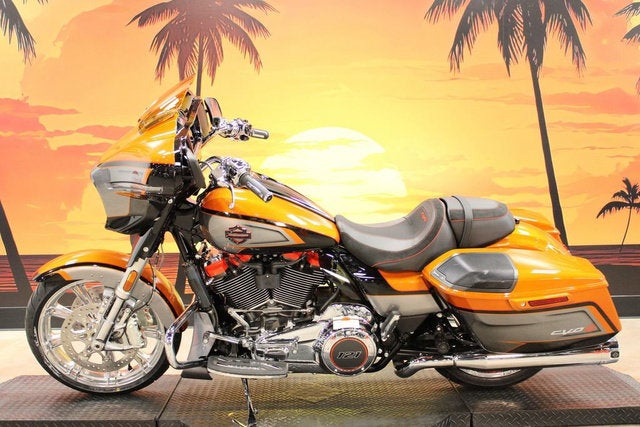 2026 Harley-Davidson FLHXSE - CVO Street Glide Base