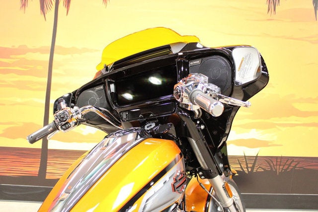 2026 Harley-Davidson FLHXSE - CVO Street Glide Base