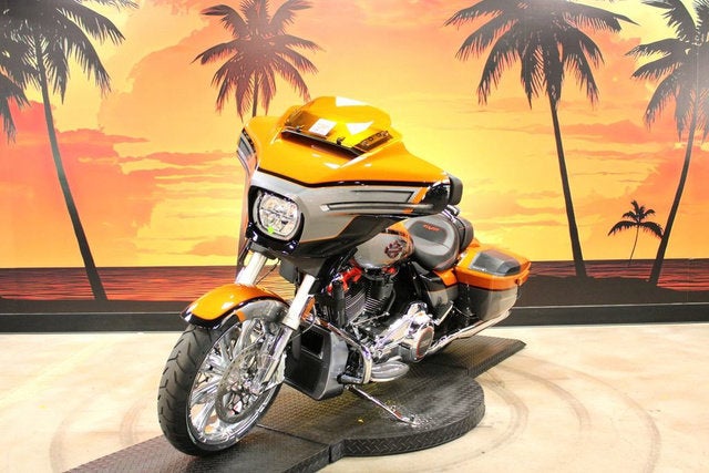 2026 Harley-Davidson FLHXSE - CVO Street Glide Base