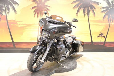 2017 Harley-Davidson FLHXSE - CVO Street Glide Base