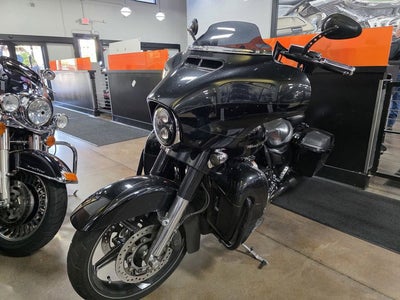 2017 Harley-Davidson FLHXSE - CVO Street Glide Base