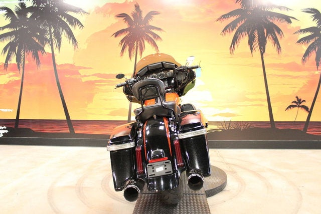 2017 Harley-Davidson FLHXSE - CVO Street Glide Base