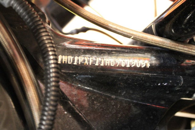 2017 Harley-Davidson FLHXSE - CVO Street Glide Base