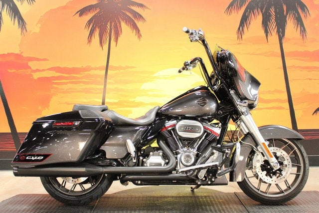 2020 Harley-Davidson FLHXSE - CVO Street Glide Base