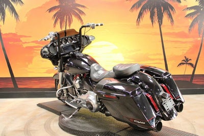 2020 Harley-Davidson FLHXSE - CVO Street Glide Base