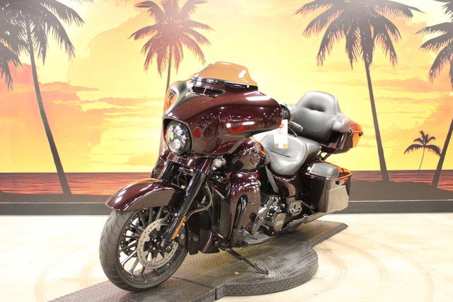 2019 Harley-Davidson FLHXSE - CVO Street Glide Base