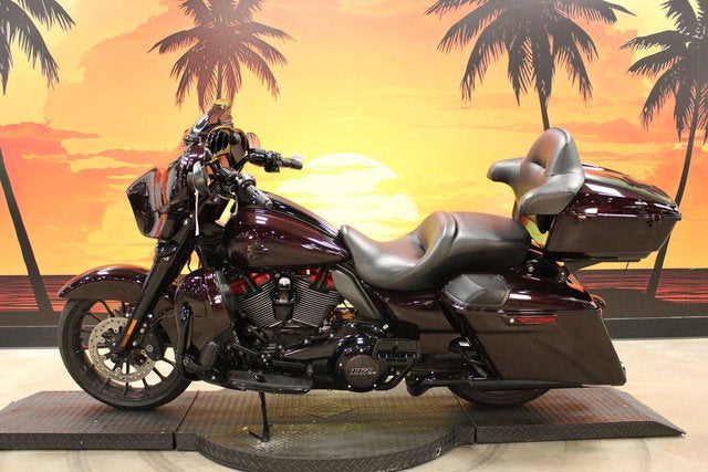 2019 Harley-Davidson FLHXSE - CVO Street Glide Base