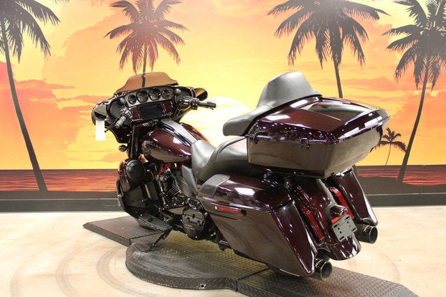 2019 Harley-Davidson FLHXSE - CVO Street Glide Base