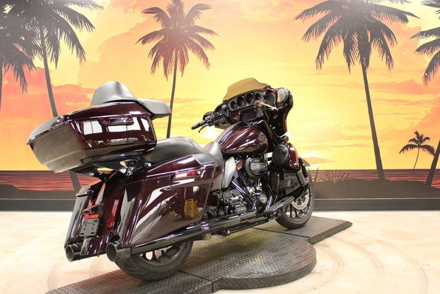 2019 Harley-Davidson FLHXSE - CVO Street Glide Base