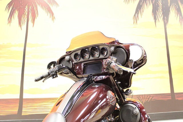 2019 Harley-Davidson FLHXSE - CVO Street Glide Base