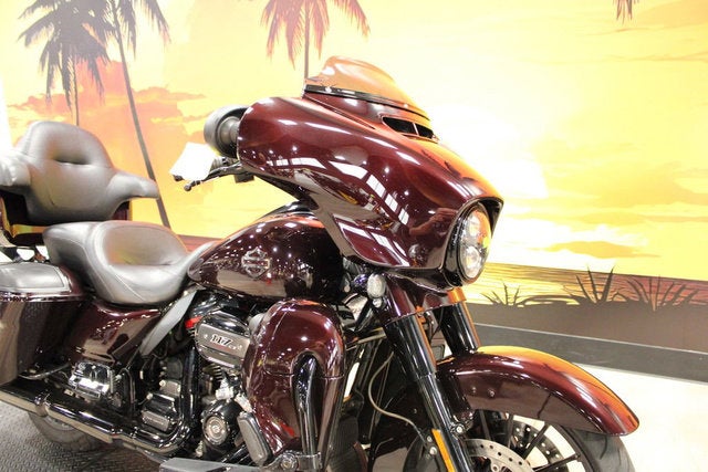 2019 Harley-Davidson FLHXSE - CVO Street Glide Base