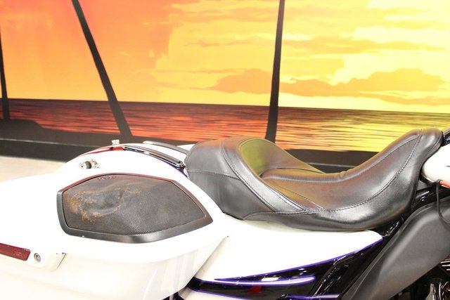 2016 Harley-Davidson FLHXSE - CVO Street Glide Base