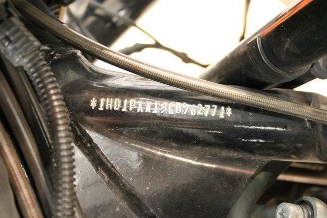 2016 Harley-Davidson FLHXSE - CVO Street Glide Base