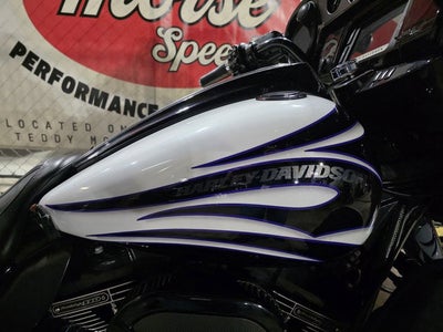 2016 Harley-Davidson FLHXSE - CVO Street Glide Base