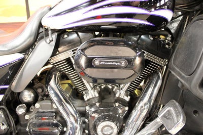 2016 Harley-Davidson FLHXSE - CVO Street Glide Base