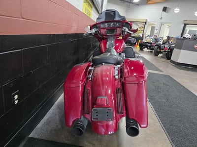2016 Harley-Davidson FLHXSE - CVO Street Glide Base