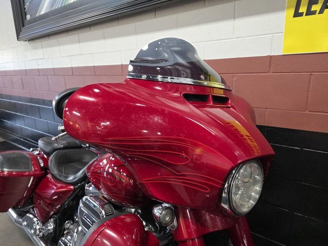2016 Harley-Davidson FLHXSE - CVO Street Glide Base
