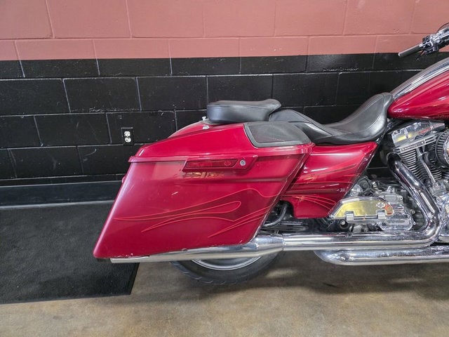 2016 Harley-Davidson FLHXSE - CVO Street Glide Base