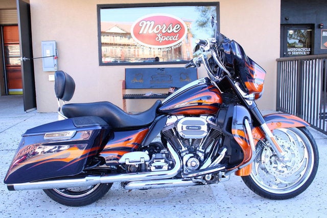 2015 Harley-Davidson FLHXSE - CVO Street Glide Base