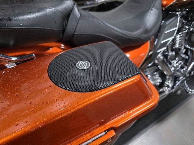 2012 Harley-Davidson FLHXSE3 - CVO Street Glide Base