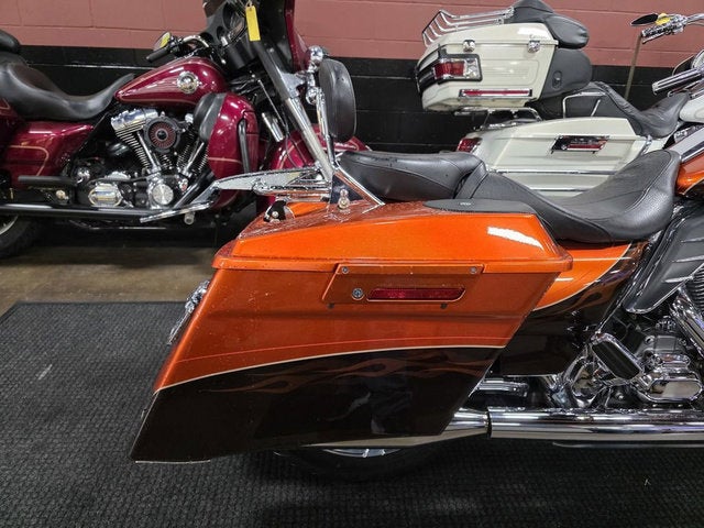 2012 Harley-Davidson FLHXSE3 - CVO Street Glide Base