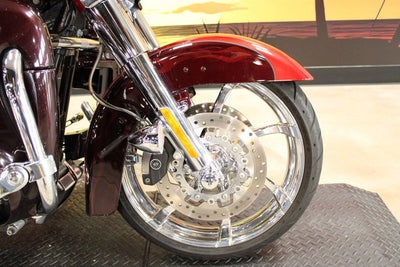 2012 Harley-Davidson FLHXSE3 - CVO Street Glide Base