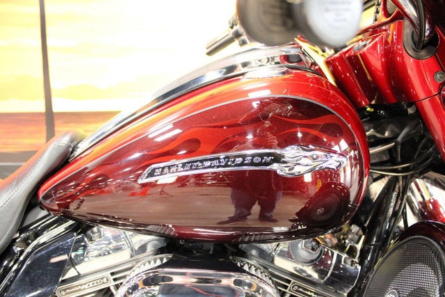 2012 Harley-Davidson FLHXSE3 - CVO Street Glide Base