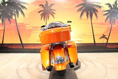 2012 Harley-Davidson FLHXSE3 - CVO Street Glide Base