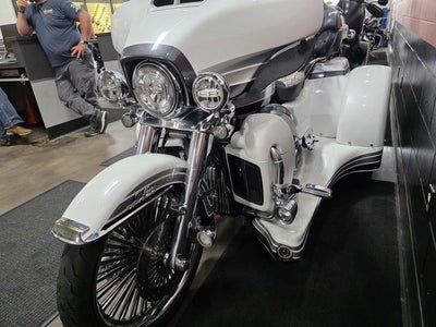 2020 Harley-Davidson FLHTCUTGSE - CVO Tri Glide Base