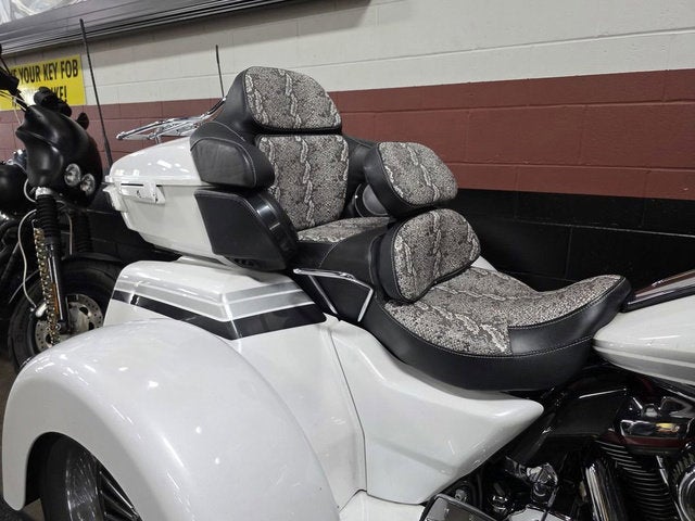 2020 Harley-Davidson FLHTCUTGSE - CVO Tri Glide Base