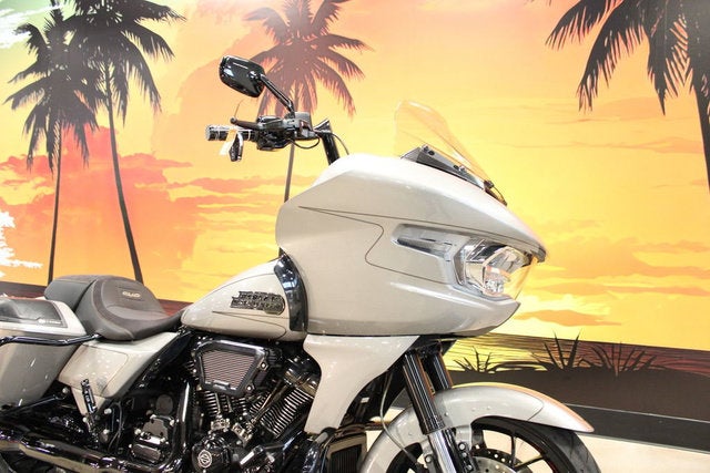 2023 Harley-Davidson Touring FLTRXSE - CVO Road Glide