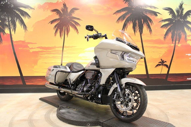 2023 Harley-Davidson Touring FLTRXSE - CVO Road Glide